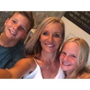 Meet your Posher, Christina